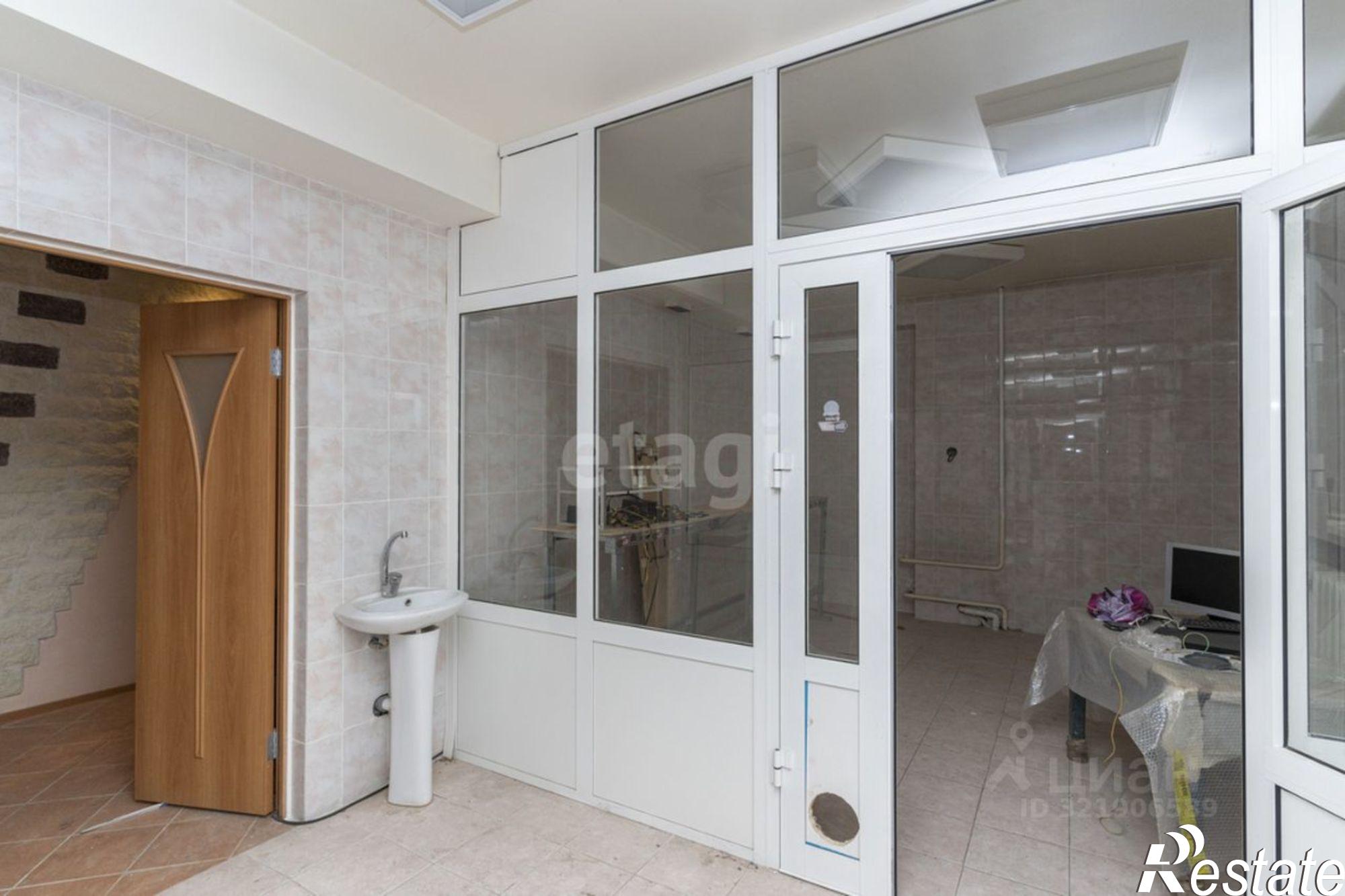 Купить офис, помещение под офис за 5 917 210 рублей на Олимпийская улица, 8 к2