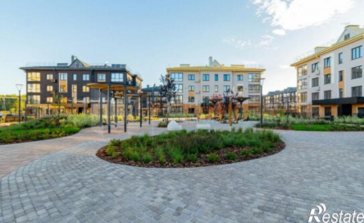 2-комн квартира улица Игоря Комиссарова, 2