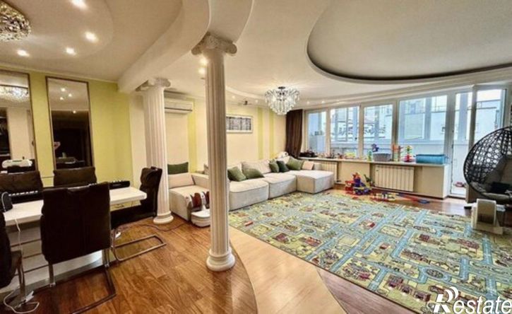 3-комн квартира ул 8 Марта, 2,  д. 2