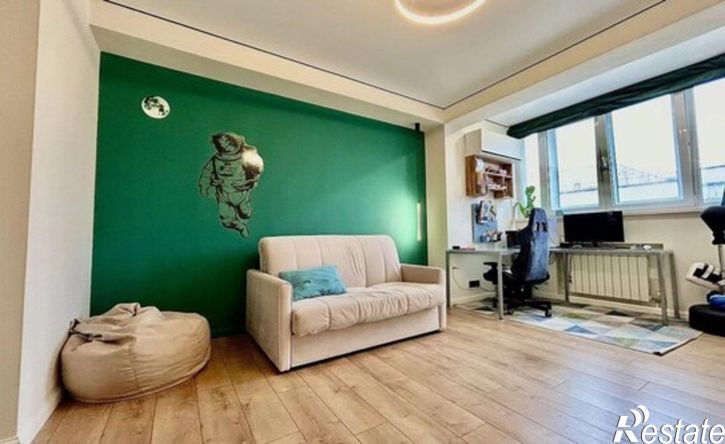 3-комн квартира ул 8 Марта, 2,  д. 2