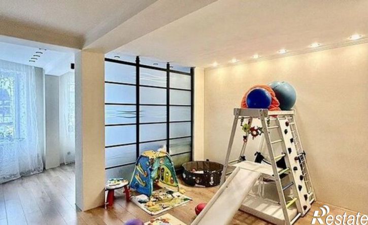 3-комн квартира ул 8 Марта, 2,  д. 2