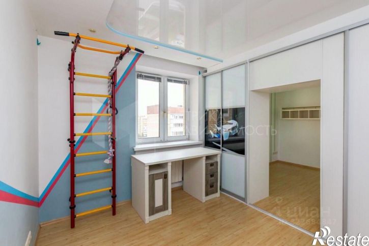 3-комн квартира улица Домостроителей, 16А,  д. 16А