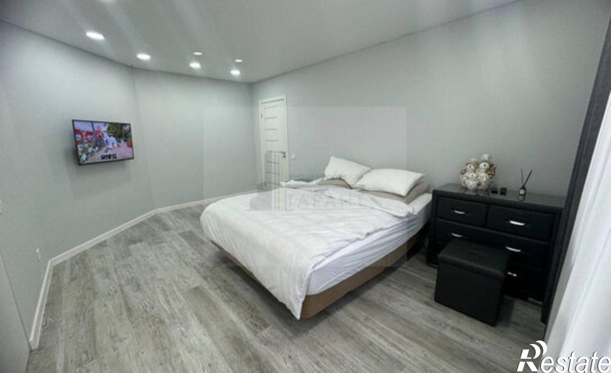 Купить квартиру за 8 400 000 рублей на улица Николая Семёнова, 21