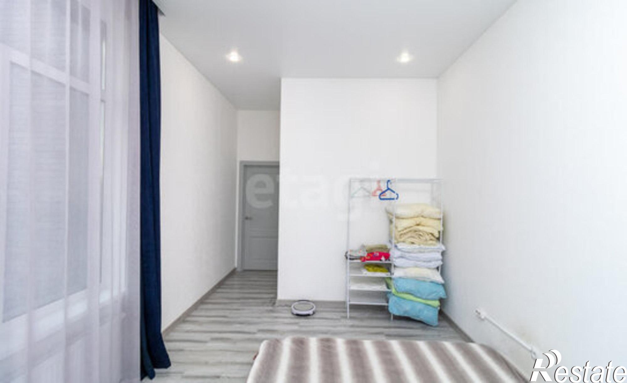 Купить квартиру за 12 000 000 рублей на улица Павла Никольского, 4