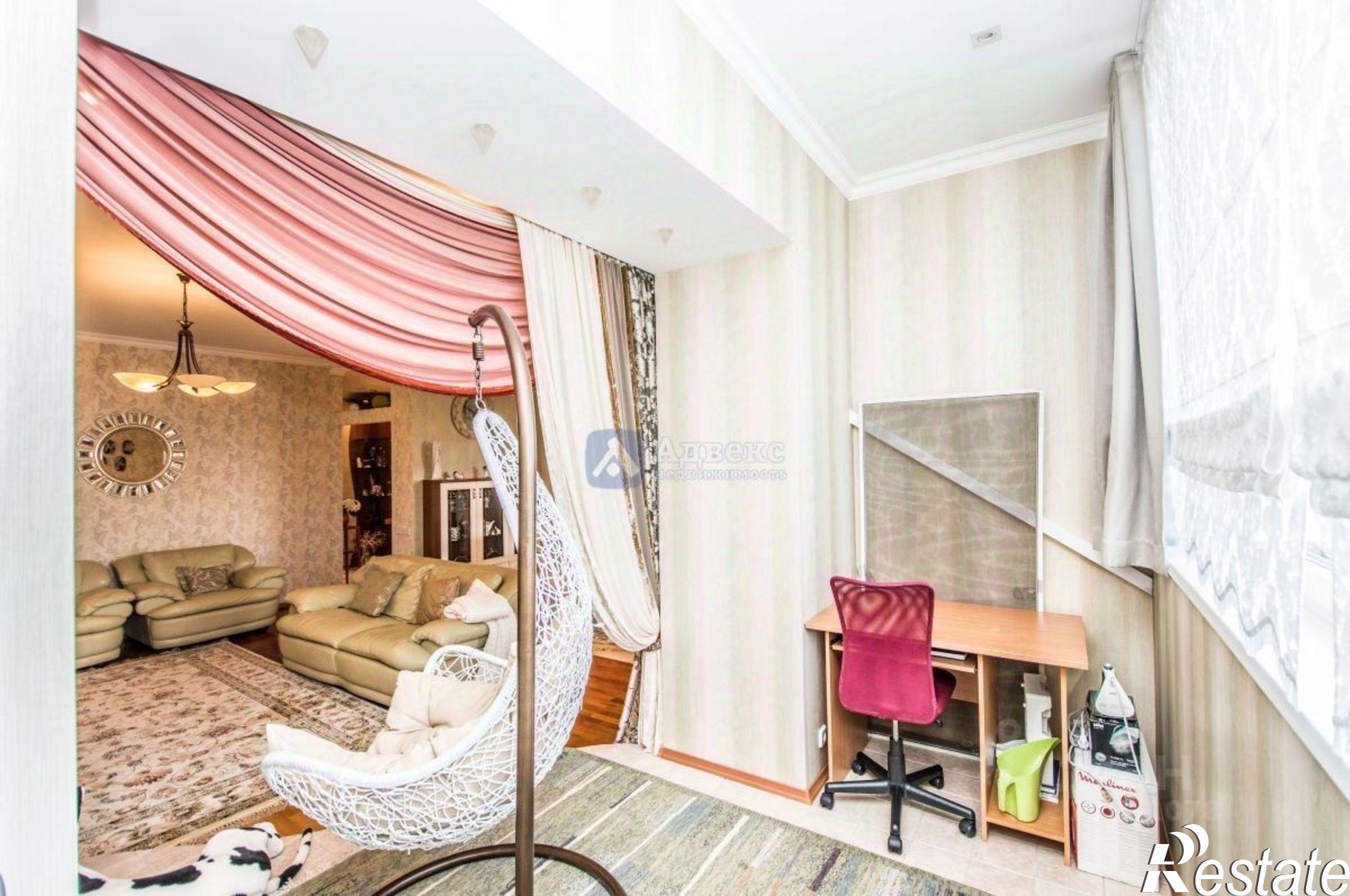 Купить квартиру за 13 700 000 рублей на Холодильная улица, 142