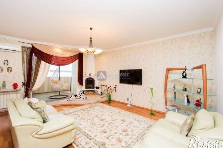 3-комн квартира Холодильная улица, 142,  д. 142