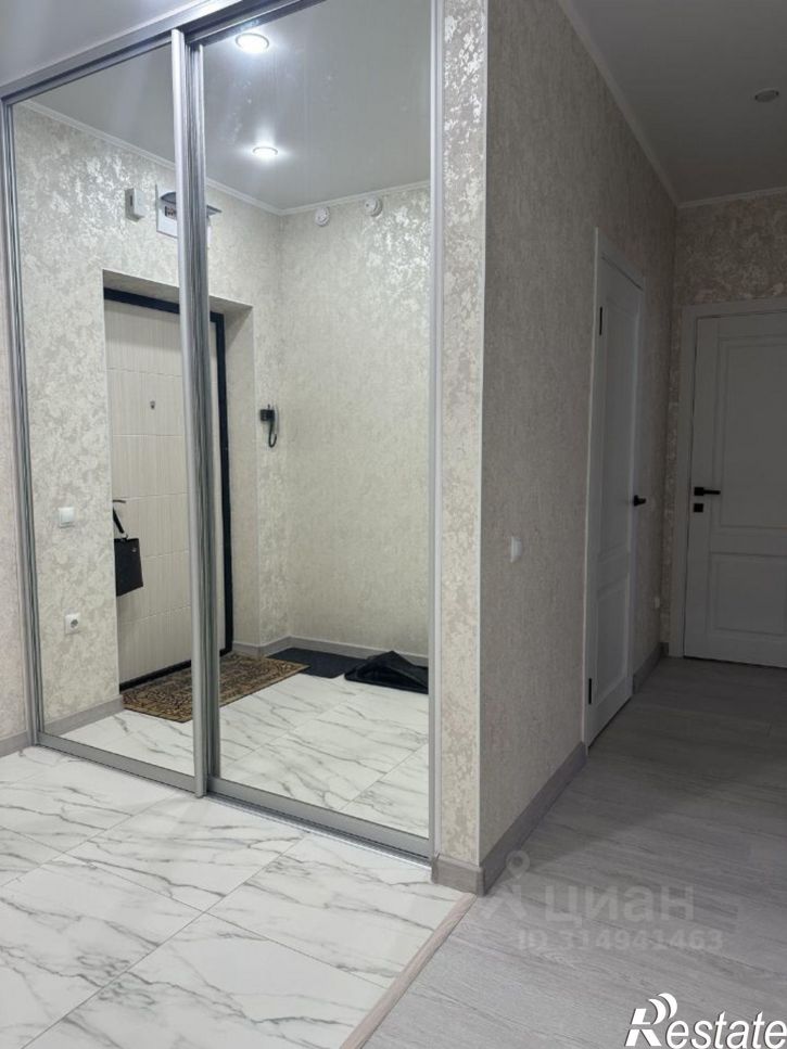 2-комн квартира улица Александра Протозанова, 8 к1,  д. 8 к1