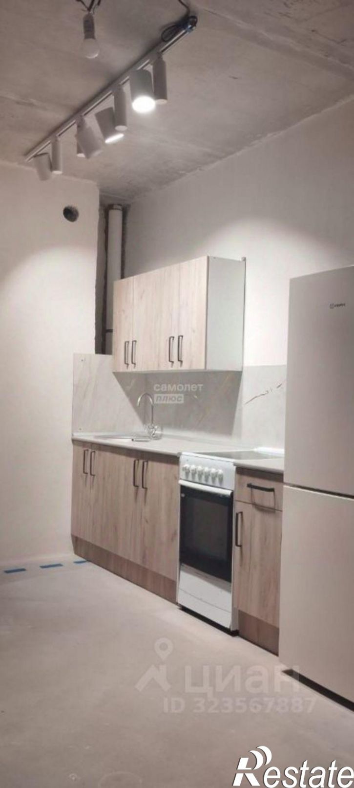 1-комн квартира ул Андрея Приказнова, 1,  д. 1