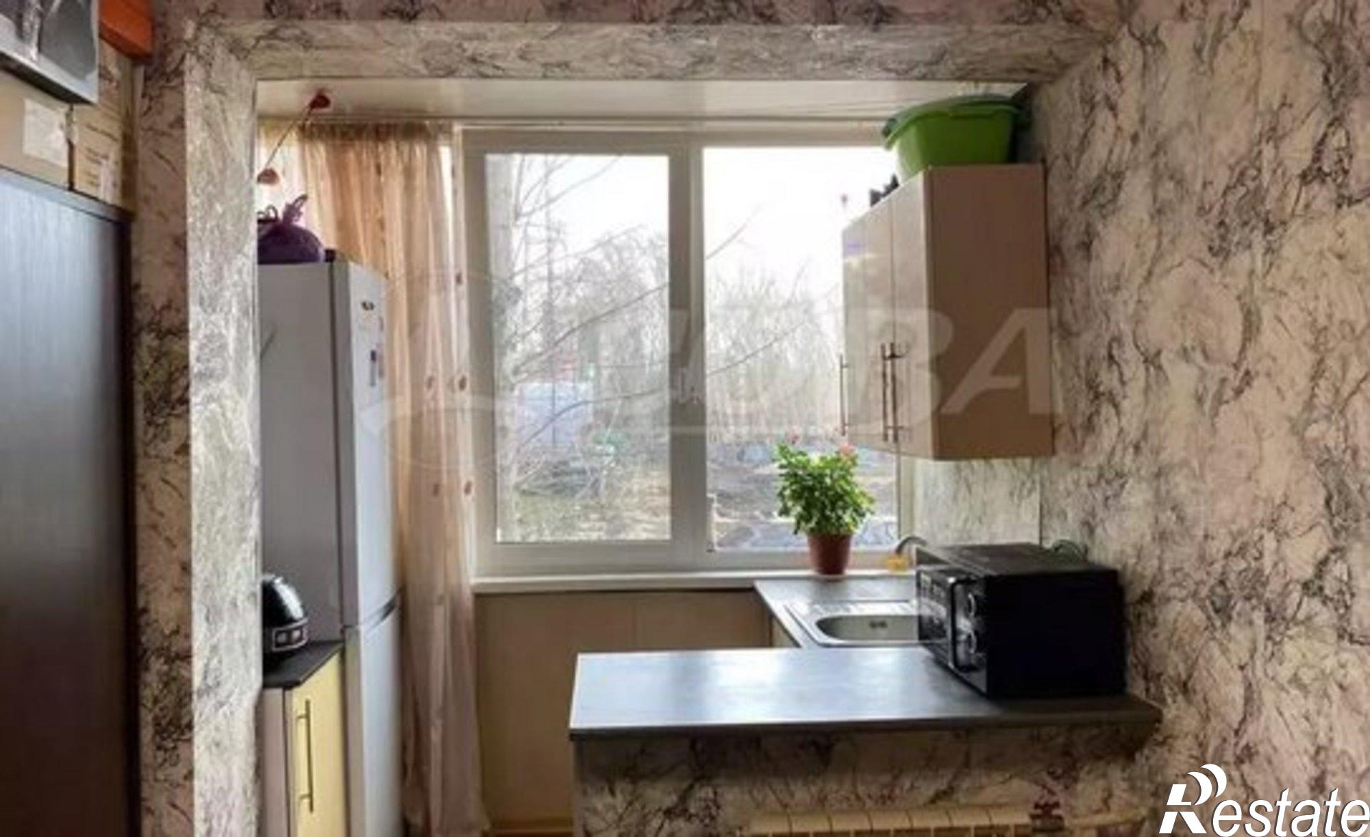 Купить квартиру за 2 500 000 рублей на ул Республики, 243