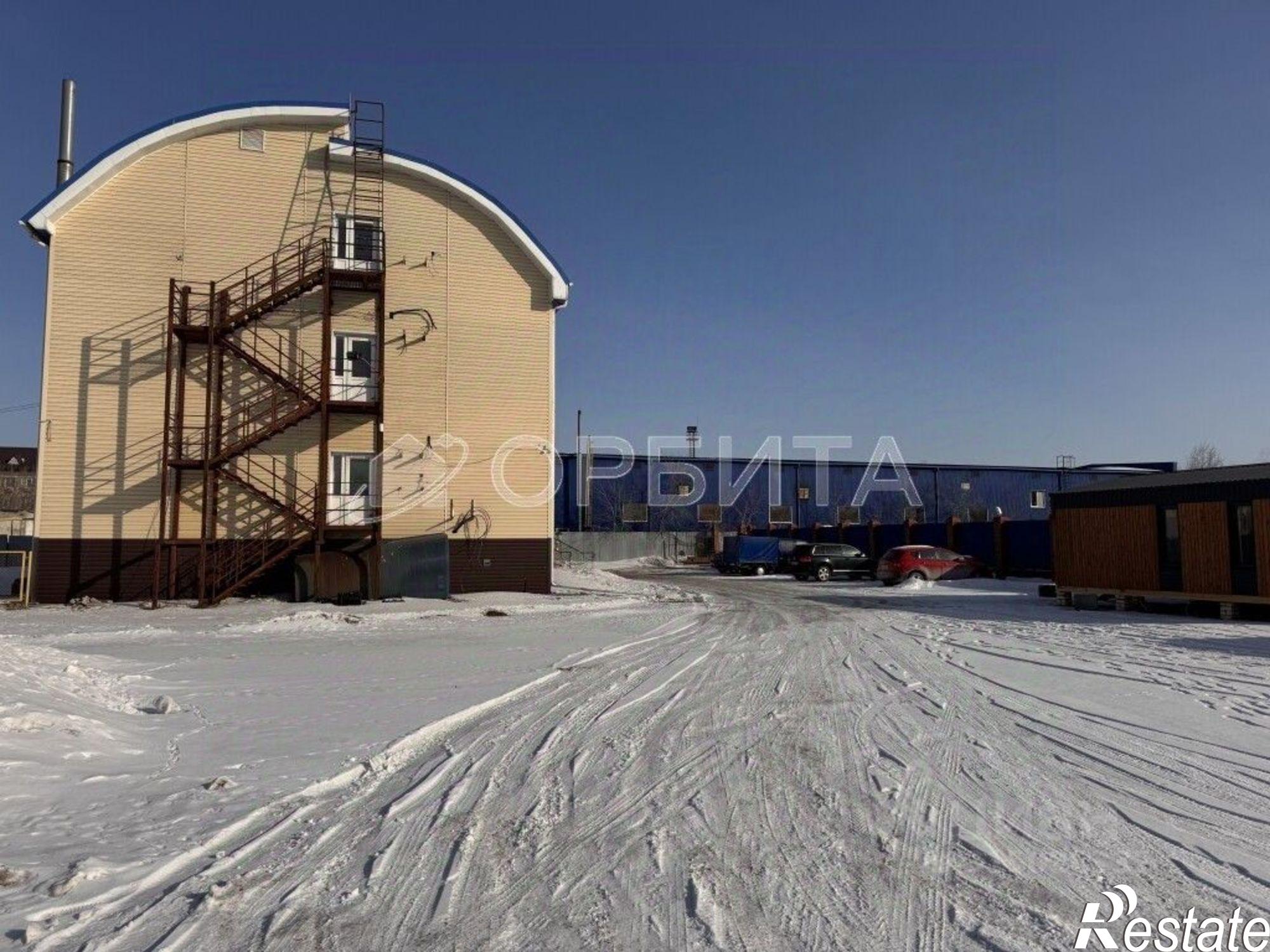 Купить офис, помещение под офис за 130 000 000 рублей на улица Республики, 206