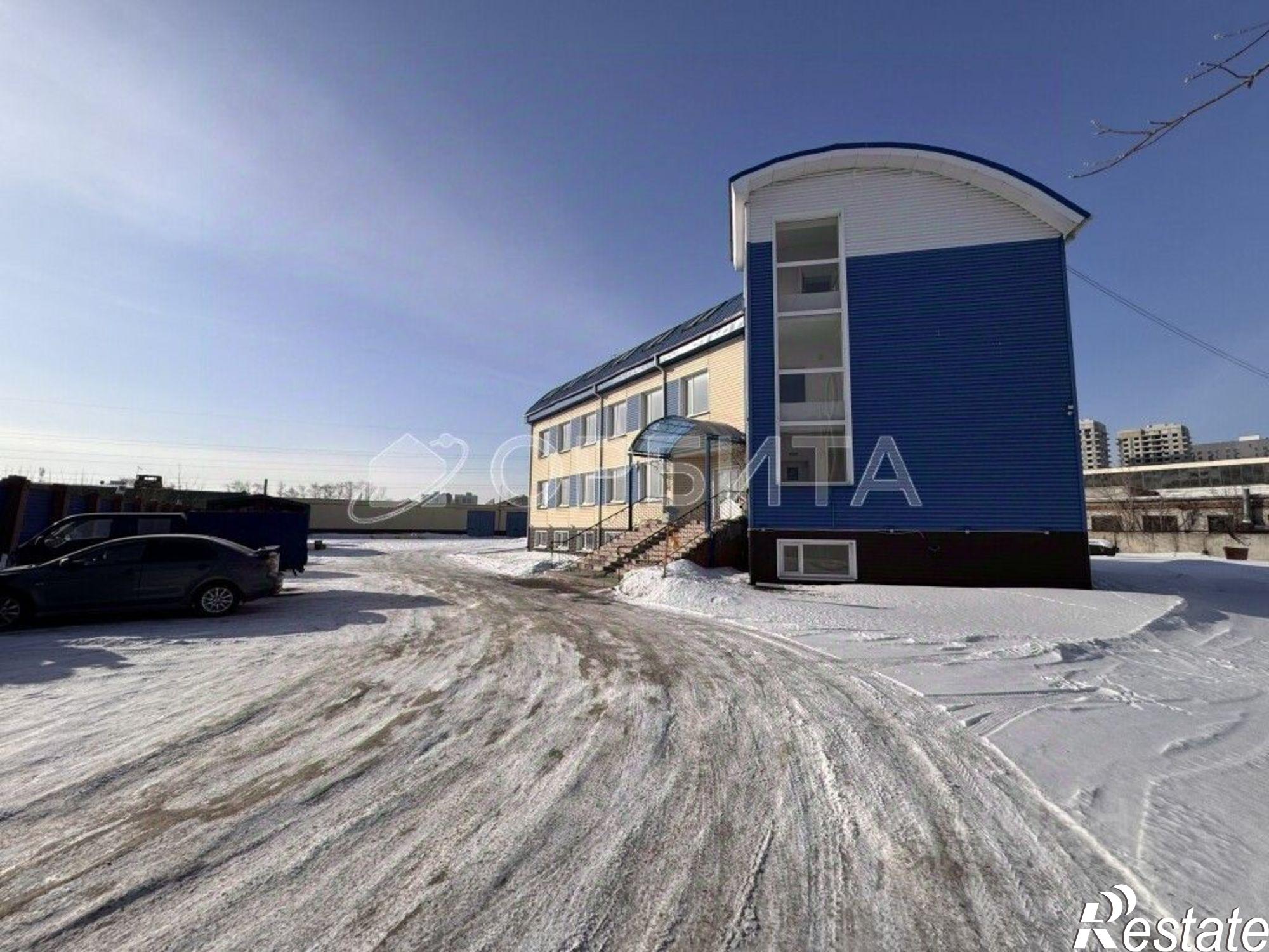 Купить офис, помещение под офис за 130 000 000 рублей на улица Республики, 206