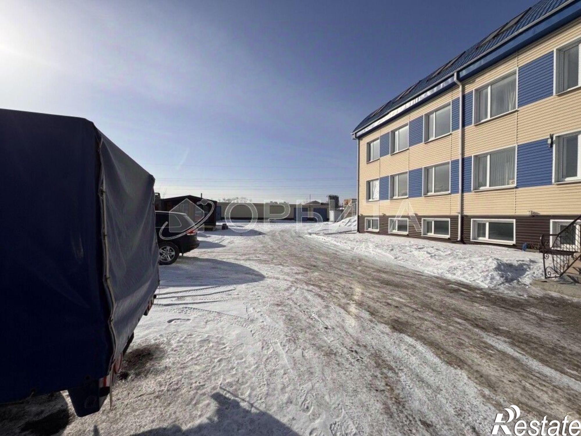 Купить офис, помещение под офис за 130 000 000 рублей на улица Республики, 206