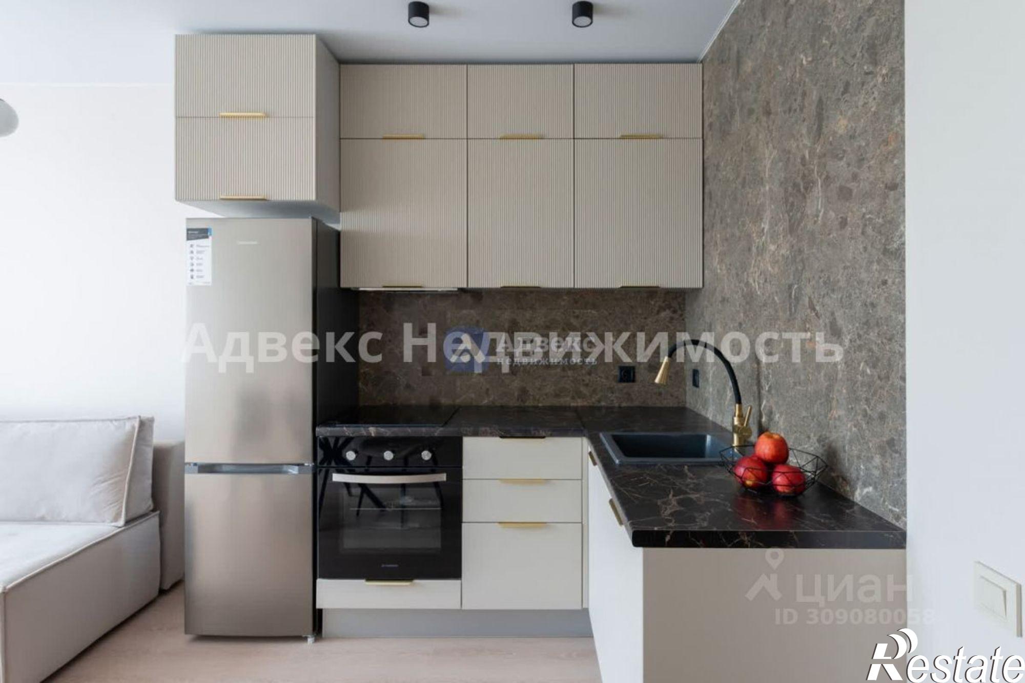 Купить квартиру за 10 799 000 рублей на Новгородская улица, 14