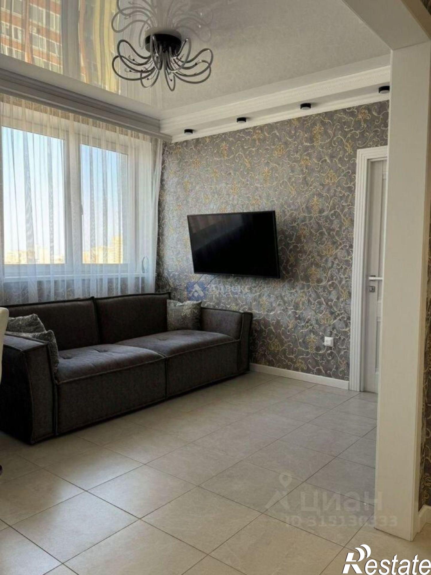 Купить квартиру за 10 000 000 рублей на ул Газовиков, 35