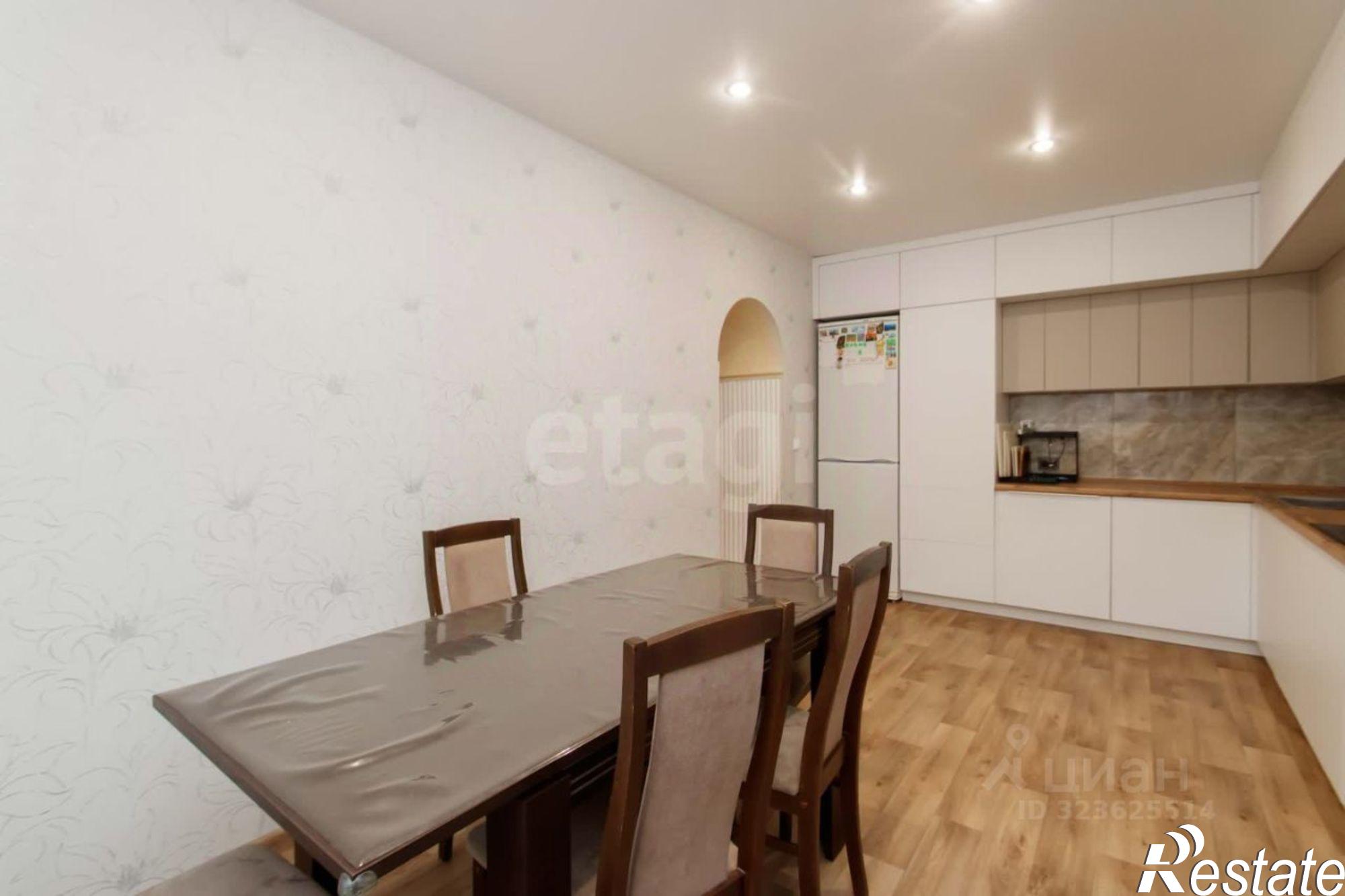 Купить квартиру за 18 000 000 рублей на Широтная улица, 148