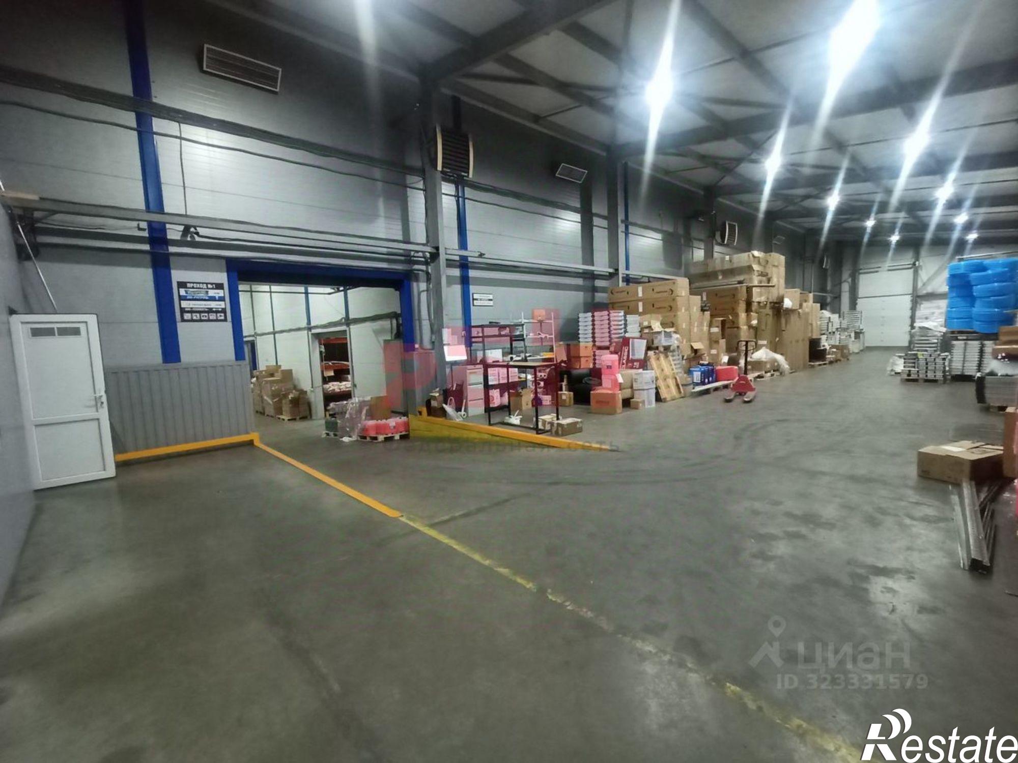 Сдать складское помещение за 103 517 рублей на ул 50 лет Октября, 213 4