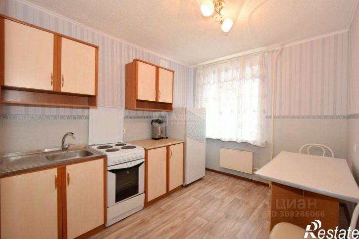 3-комн квартира ул Домостроителей, 4а,  д. 4а