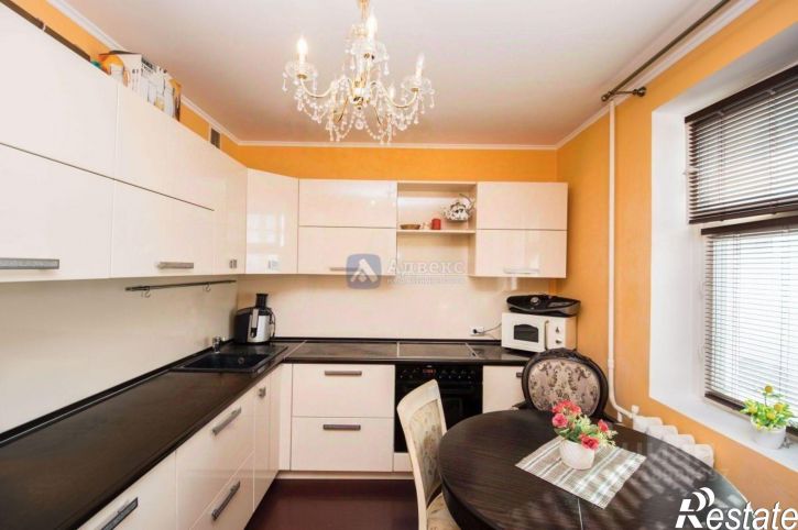 2-комн квартира улица Николая Семёнова, 33,  д. 33