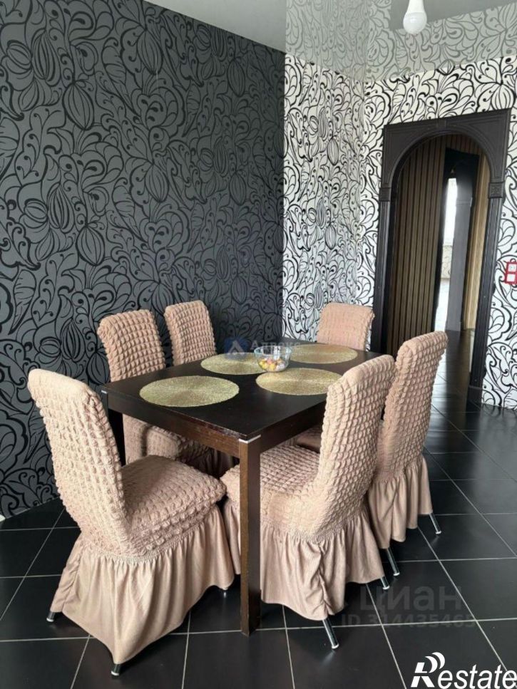 2-комн квартира улица Николая Семёнова, 21 к1,  д. 21 к1