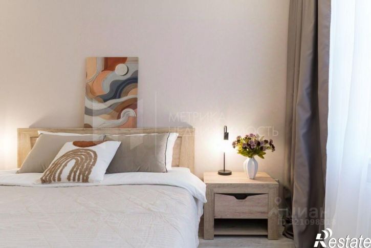 2-комн квартира улица Александра Звягина, 12,  д. 12