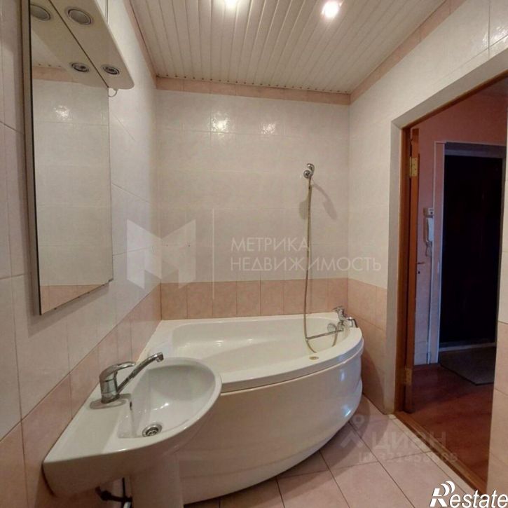 2-комн квартира Широтная улица, 19/1,  д. 19/1