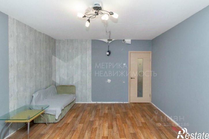 2-комн квартира улица Валерии Гнаровской, 10/1,  д. 10/1