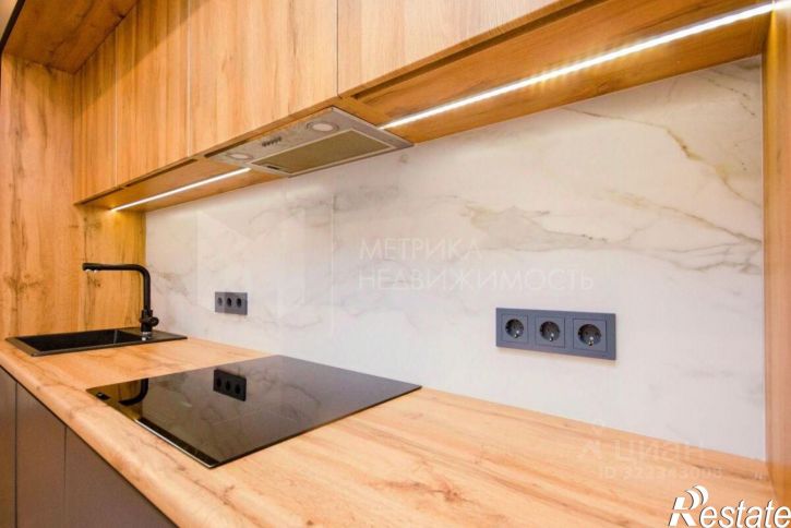 3-комн квартира ул 50 лет Октября, д 57б к 1