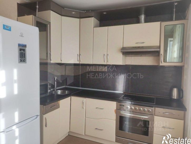 2-комн квартира ул Николая Семенова, д 27 к3