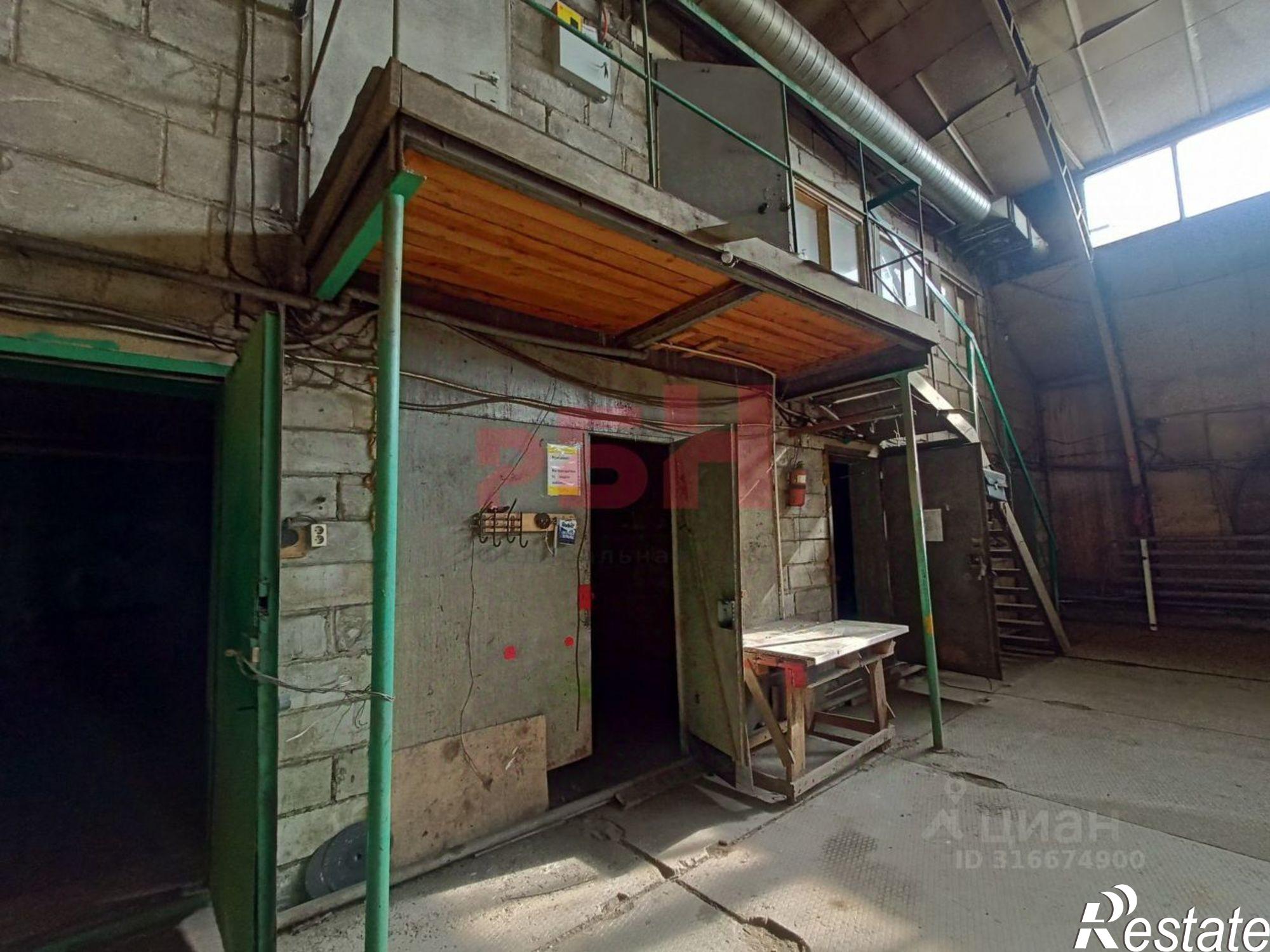 Сдать складское помещение за 199 006 рублей на улица Шишкова, 100 с2