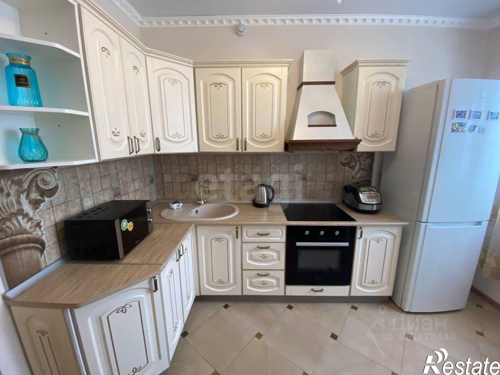 Сдать квартиру за 25 000 рублей на Беловежская улица, 7 к2