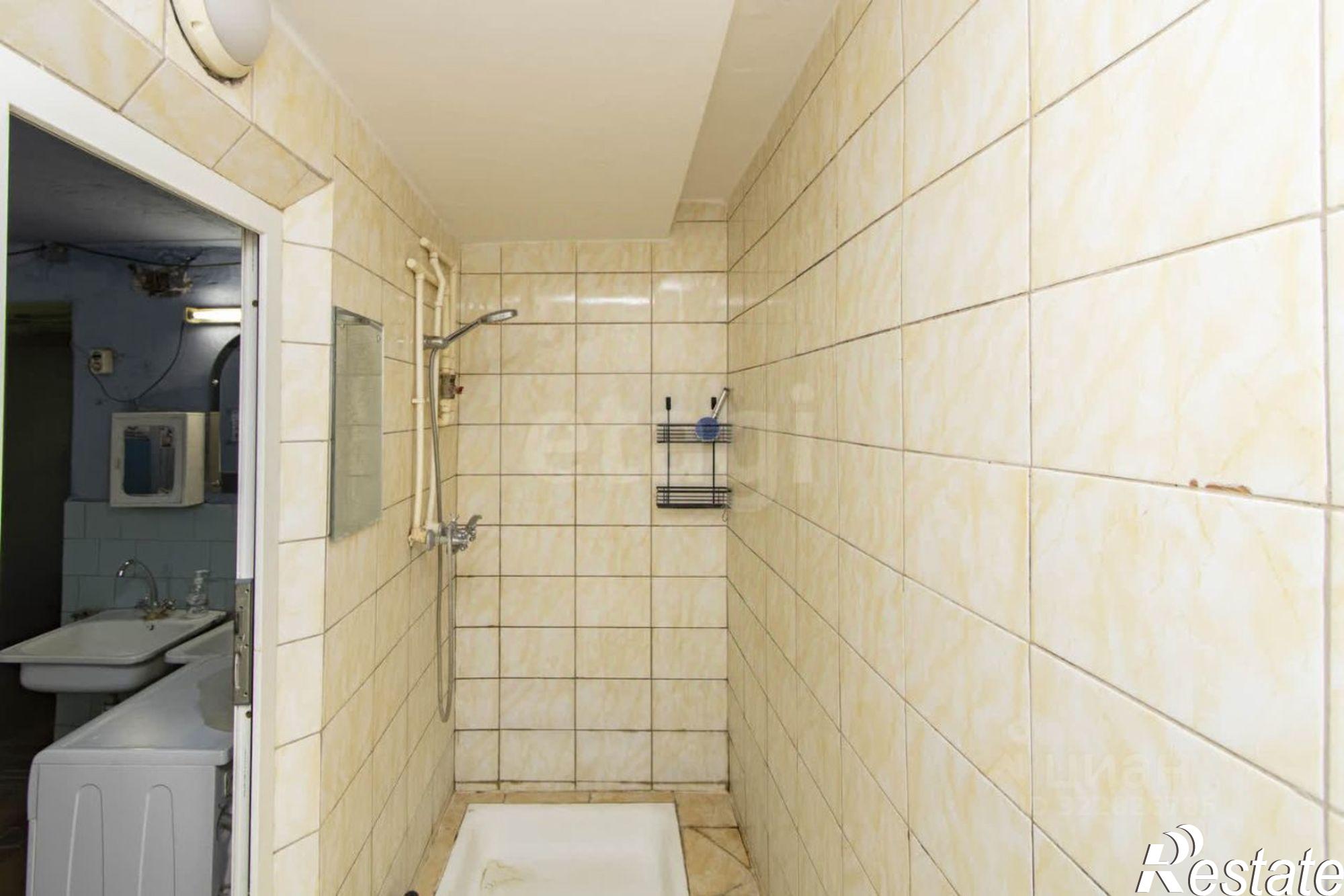 Купить комнату за 1 000 000 рублей на улица Республики, 220