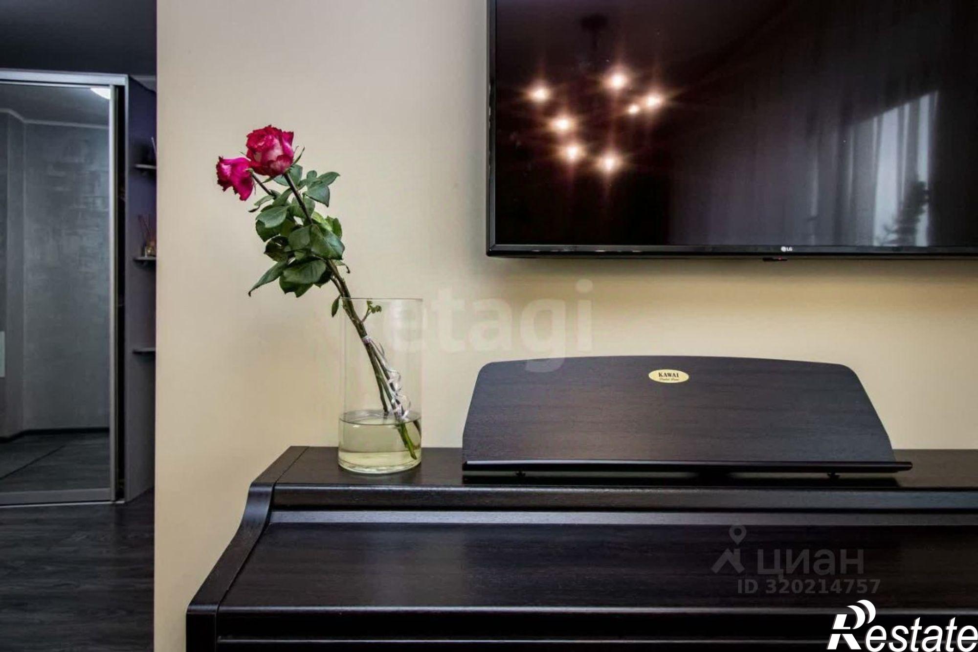 Купить квартиру за 10 100 000 рублей на Харьковская улица, 64