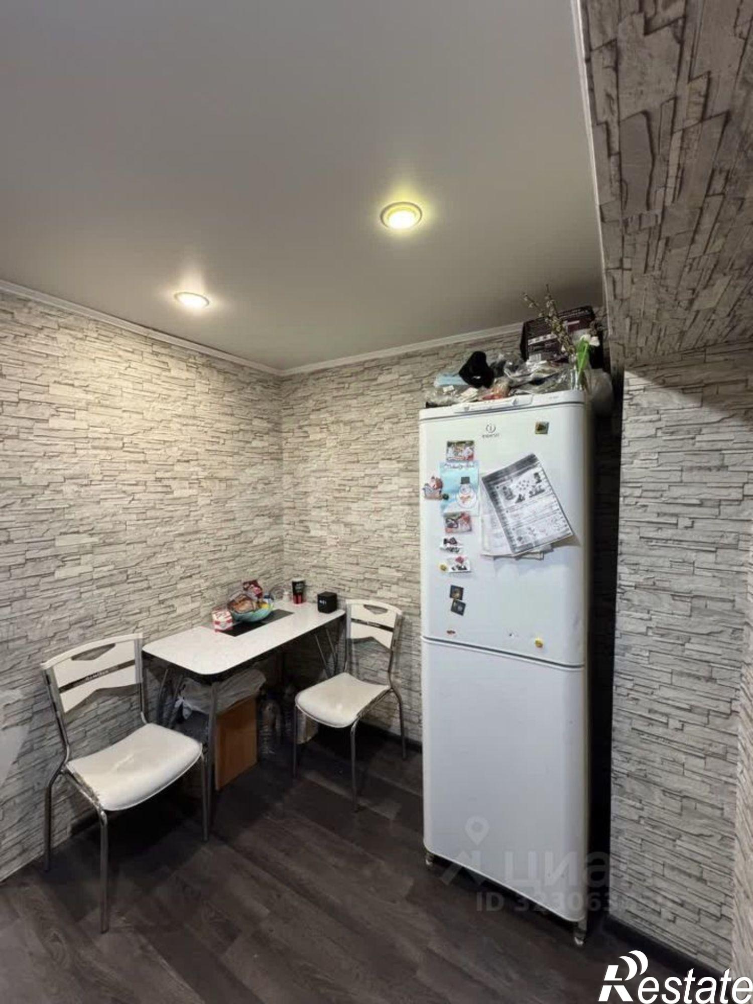 Купить комнату за 1 600 000 рублей на улица Декабристов, 152