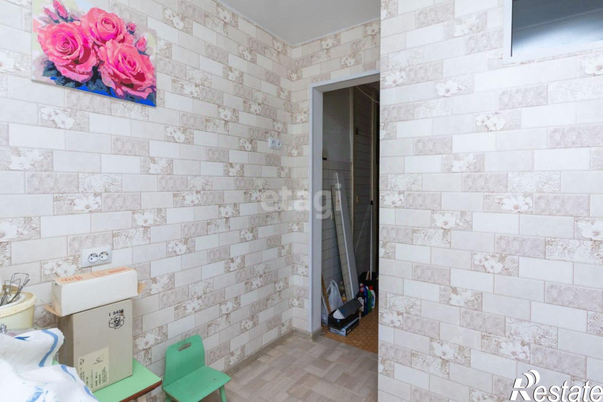 Купить квартиру за 5 000 000 рублей на улица Маршала Захарова, 5