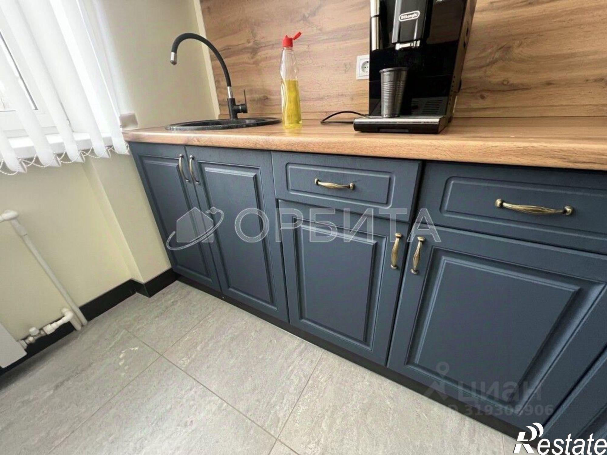 Купить офис, помещение под офис за 33 000 100 рублей на проезд Геологоразведчиков, 6В