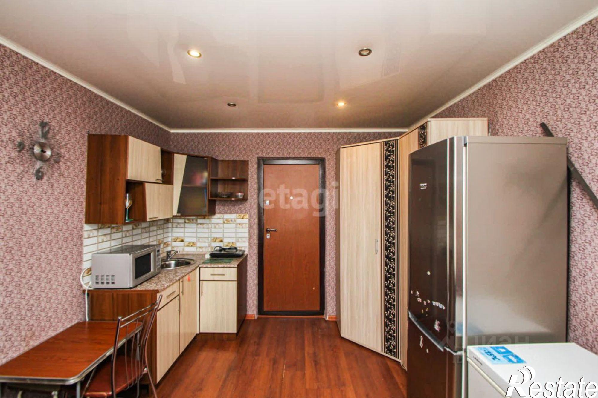 Купить комнату за 990 000 рублей на улица Республики, 216