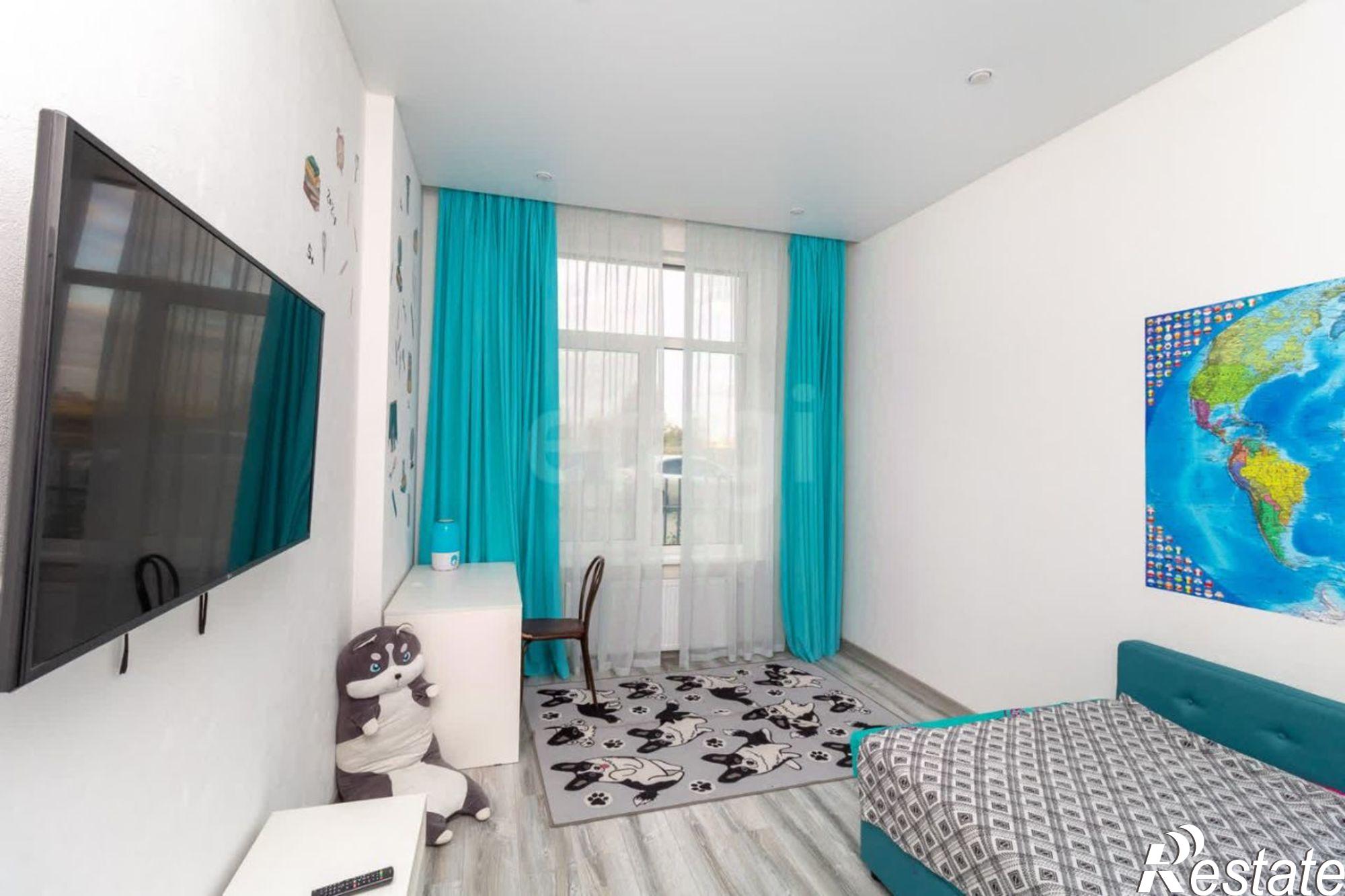 Купить квартиру за 12 000 000 рублей на улица Павла Никольского, 4