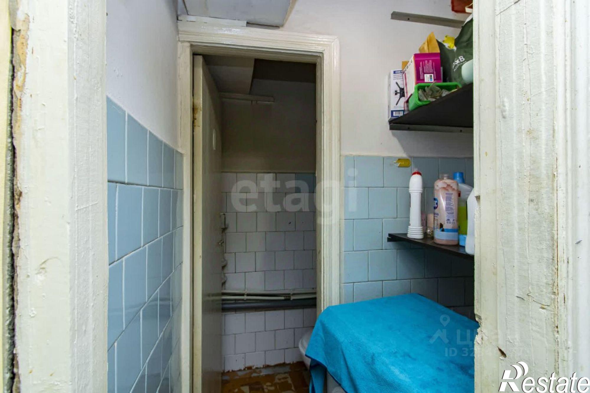 Купить квартиру за 2 700 000 рублей на улица Республики, 233