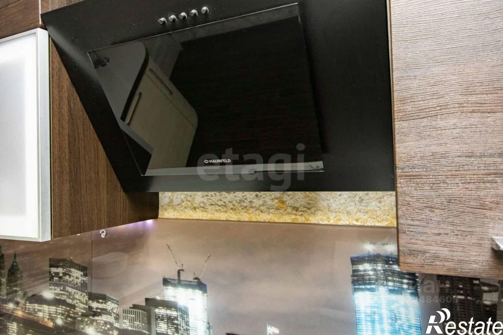 Купить квартиру за 9 000 000 рублей на Широтная улица, 134