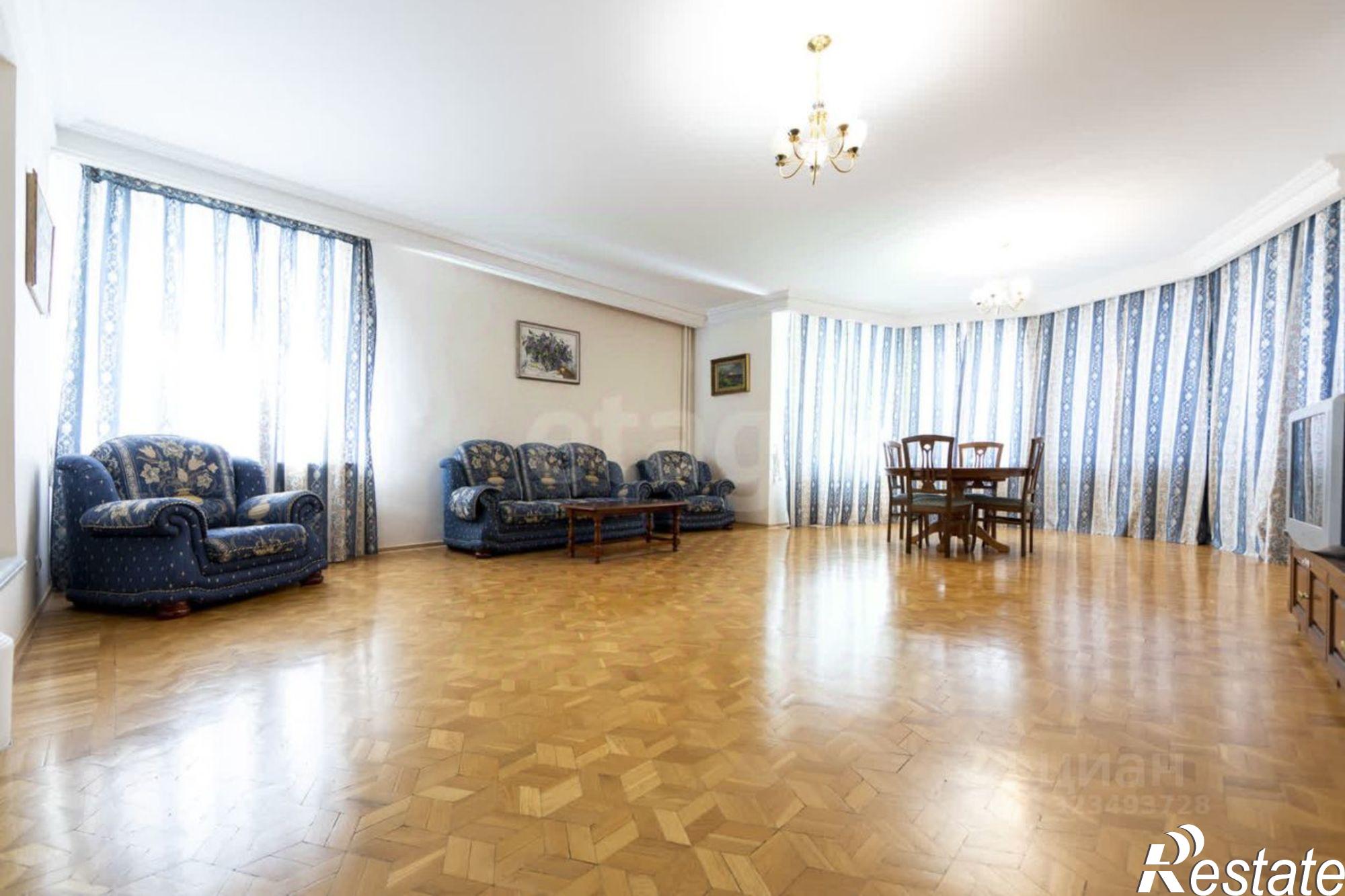 Купить квартиру за 18 500 000 рублей на Елецкая улица, 3