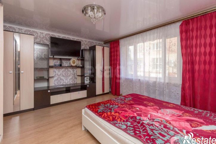 3-комн квартира Флотская улица, 57,  д. 57