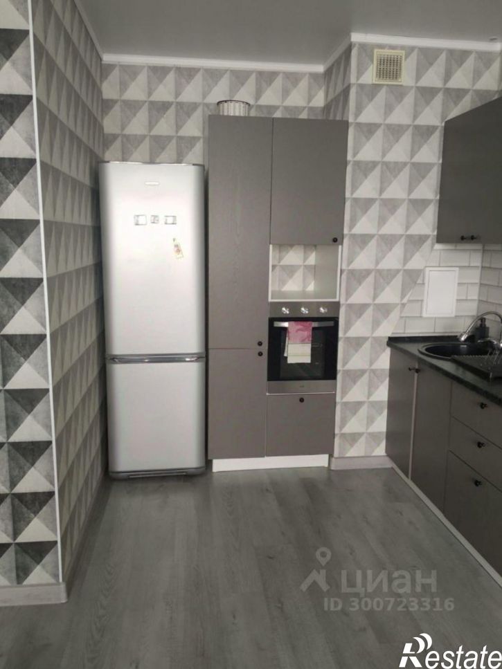 1-комн квартира улица Парада Победы, 7,  д. 7