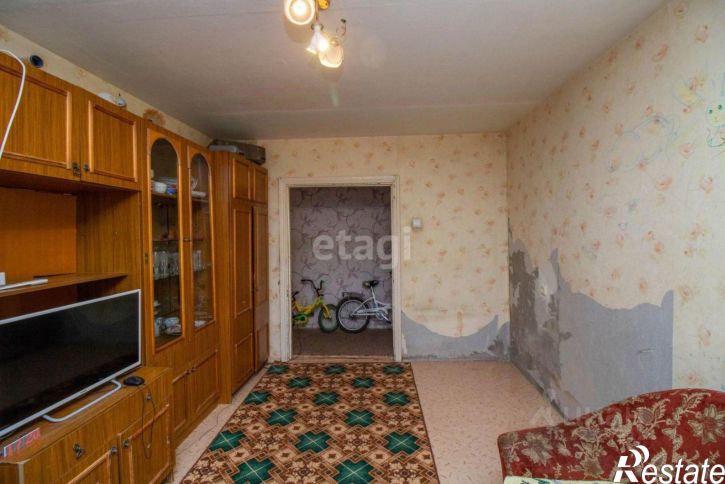 3-комн квартира улица Ивана Крылова, 17,  д. 17