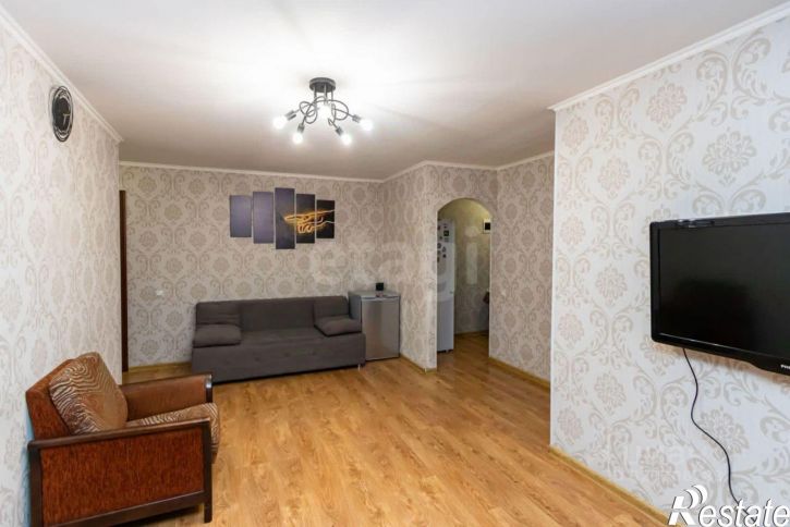 3-комн квартира улица Революции, 1А,  д. 1А