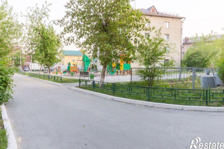 3-комн квартира улица Революции, 1А,  д. 1А