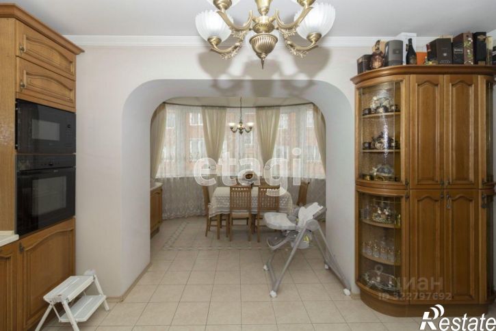 4-комн квартира улица Грибоедова, 15,  д. 15