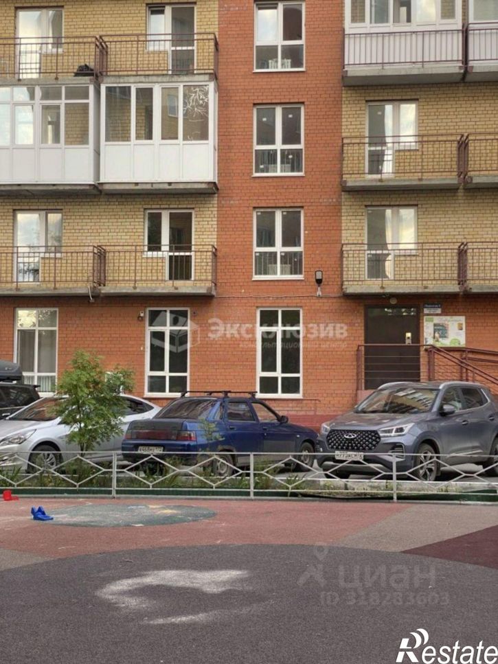 1-комн квартира улица Клары Цеткин, 61,  д. 61