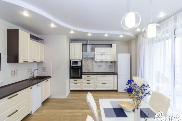 3-комн квартира улица Александра Протозанова, 10 к1,  д. 10 к1