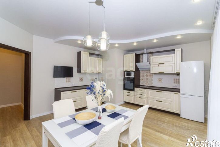 3-комн квартира улица Александра Протозанова, 10 к1,  д. 10 к1