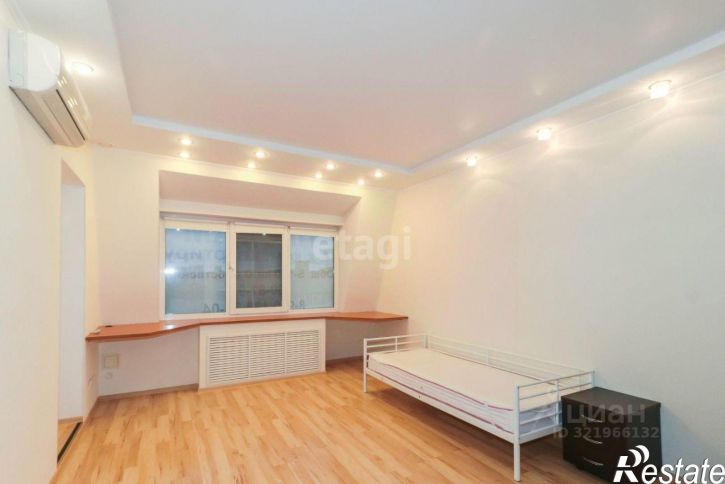 4-комн квартира Московский тракт, 141 к2,  д. 141 к2